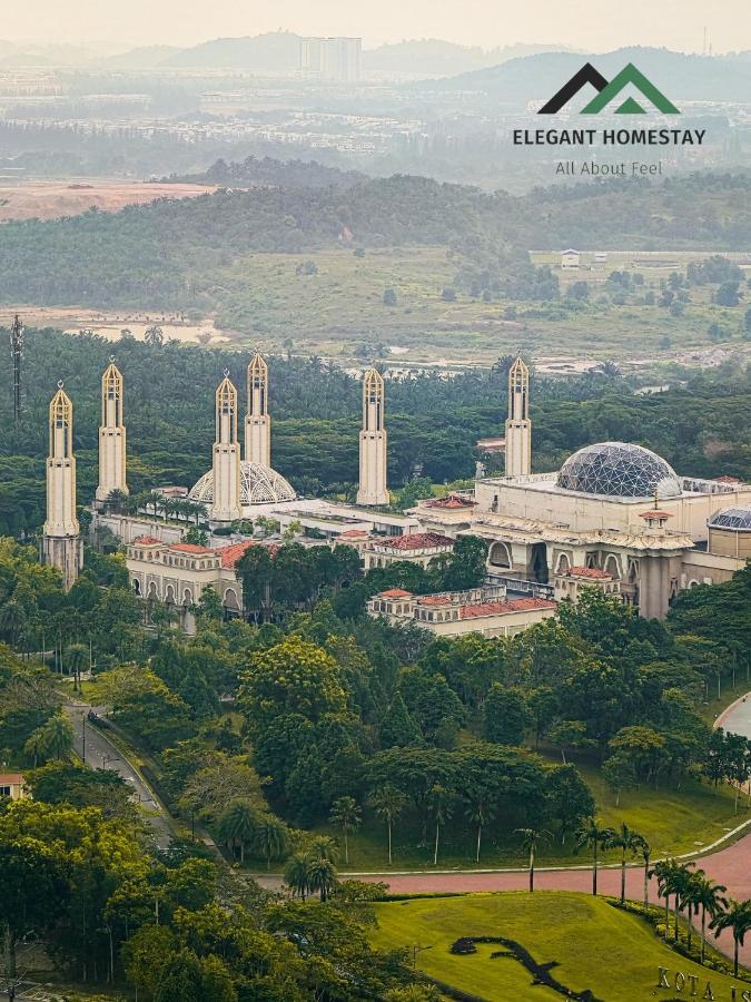 Almas Iskandar Puteri By Elegant Johor Bahru Apartment Nusajaya (Iskandar Puteri)